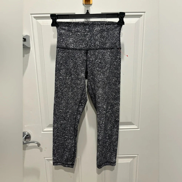 Lululemon Align Crop *21" Diffuse Starlight Black - Picture 5 of 7